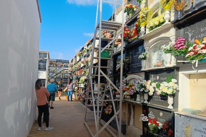 Día de Todos los Santos en el Cementerio de La Cañada.