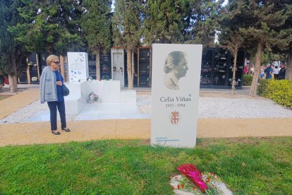 Día de Todos los Santos en el Cementerio de San José y Santa Adela de Almería.