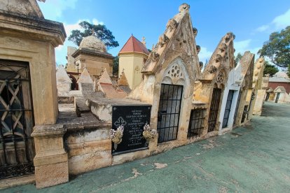 Día de Todos los Santos en el Cementerio de San José y Santa Adela de Almería.