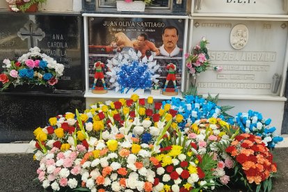 Día de Todos los Santos en el Cementerio de San José y Santa Adela de Almería.
