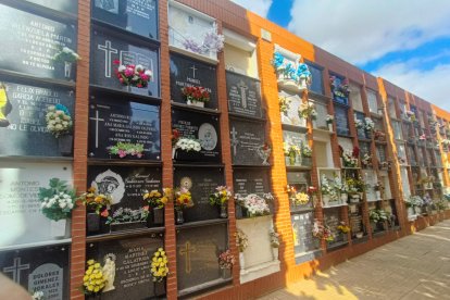Día de Todos los Santos en el Cementerio de San José y Santa Adela de Almería.