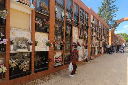 Día de Todos los Santos en el Cementerio de San José y Santa Adela de Almería.