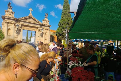 Día de Todos los Santos en el Cementerio de San José y Santa Adela de Almería.
