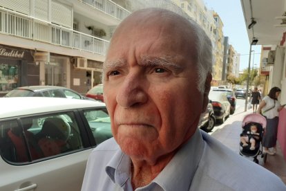 Semblante serio pero siempre cercano.