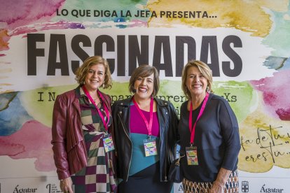 Ana Galera junto a Isabel Pérez Segura, ponente en Fascinadas, e Isabel Guirao, también ponente, de Chibika Capital.