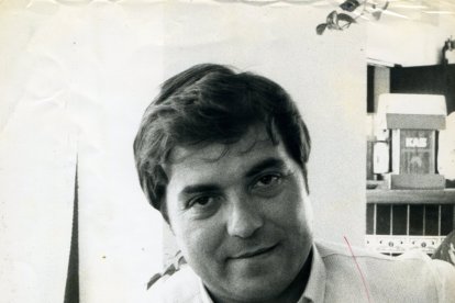 José Meca Hernández se echaba el fútbol de Almería a sus hombros.