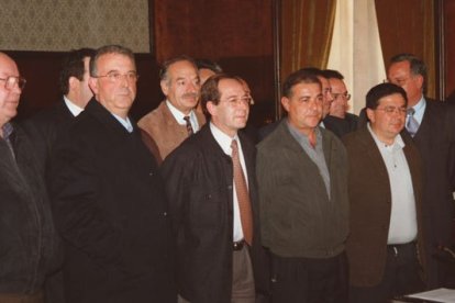 Aparece en la foto de la creación de la Unión Deportiva Almería.