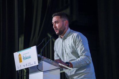 Mario García, gerente de Montajes y Automatismos \'Los Perales\', durante su discurso.