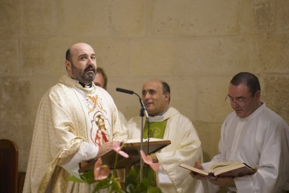 El sacerdote ucraniano Vasyl Diakiv.