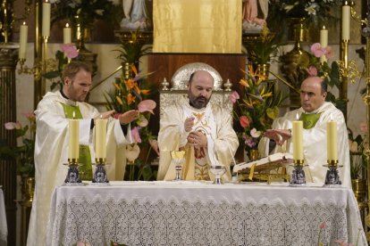 La misa fue concelebrada junto a José María Sánchez y Ramón Garrido.