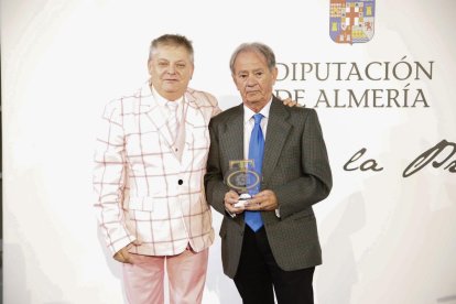 Entrega de premios en la XXVIII edición de la gala taurina del Foro Cultural 3 Taurinos 3.