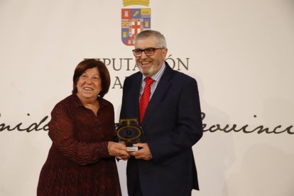 Entrega de premios en la XXVIII edición de la gala taurina del Foro Cultural 3 Taurinos 3.