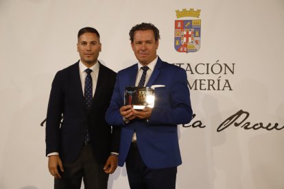 Entrega de premios en la XXVIII edición de la gala taurina del Foro Cultural 3 Taurinos 3.

