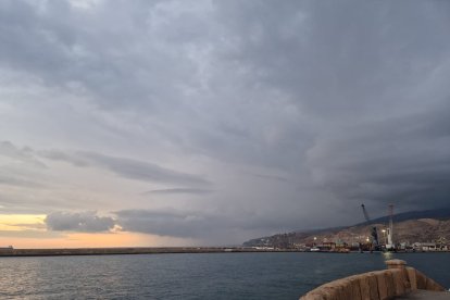 El Poniente desde el Puerto de Almería. Foto: José Miguel García.