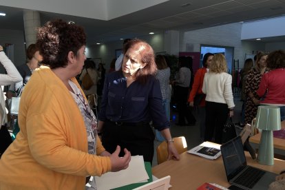 El II Salón Mujer Emprende ha tenido lugar este lunes con motivo del Día Internacional de la Mujer Emprendedora.
