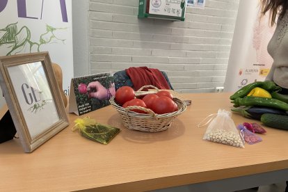 El II Salón Mujer Emprende ha tenido lugar este lunes con motivo del Día Internacional de la Mujer Emprendedora.