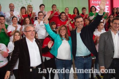 Susana Díaz recorre la provincia de Almería con diversos actos de campaña de las elecciones andaluzas del 22M y cierra la jornada con un