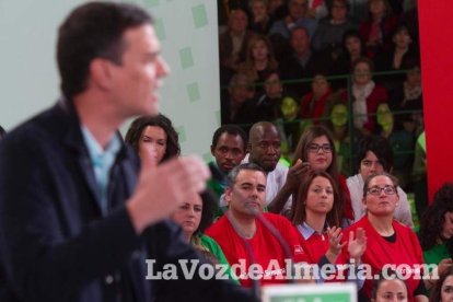 Susana Díaz recorre la provincia de Almería con diversos actos de campaña de las elecciones andaluzas del 22M y cierra la jornada con un