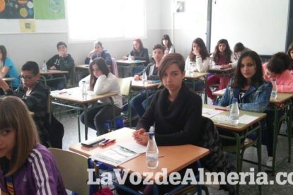Más de 300 alumnos vibran con matemáticas en Carboneras. Fotos: Fran Muñoz