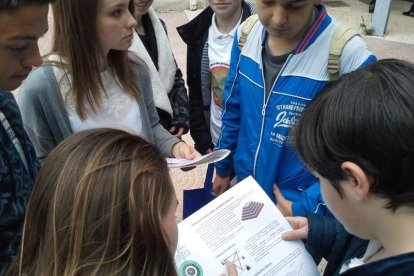 Más de 300 alumnos vibran con matemáticas en Carboneras. Fotos: Fran Muñoz