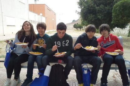 Más de 300 alumnos vibran con matemáticas en Carboneras. Fotos: Fran Muñoz