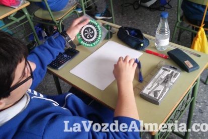 Más de 300 alumnos vibran con matemáticas en Carboneras. Fotos: Fran Muñoz