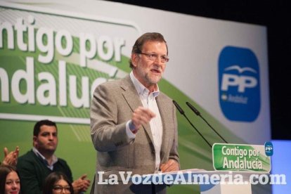 Rajoy da un mitin en el Auditorio de Roquetas de Mar para dar su apoyo a Juanma Moreno. Fotos: Fran Muñoz