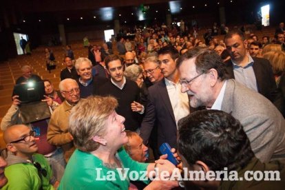 Rajoy da un mitin en el Auditorio de Roquetas de Mar para dar su apoyo a Juanma Moreno. Fotos: Fran Muñoz