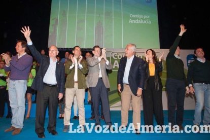 Rajoy da un mitin en el Auditorio de Roquetas de Mar para dar su apoyo a Juanma Moreno. Fotos: Fran Muñoz