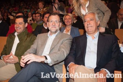 Rajoy da un mitin en el Auditorio de Roquetas de Mar para dar su apoyo a Juanma Moreno. Fotos: Fran Muñoz