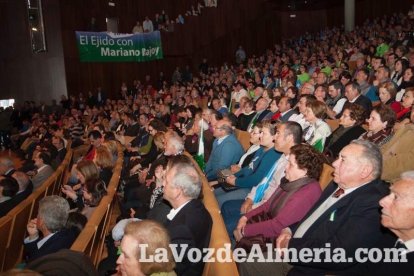Rajoy da un mitin en el Auditorio de Roquetas de Mar para dar su apoyo a Juanma Moreno. Fotos: Fran Muñoz