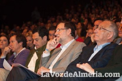 Rajoy da un mitin en el Auditorio de Roquetas de Mar para dar su apoyo a Juanma Moreno. Fotos: Fran Muñoz