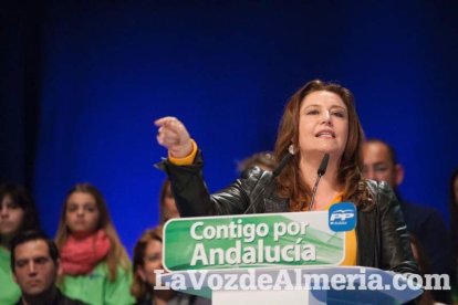 Rajoy da un mitin en el Auditorio de Roquetas de Mar para dar su apoyo a Juanma Moreno. Fotos: Fran Muñoz