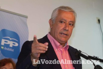 Mitin en Adra de Juan Manuel Moreno, candidato del PP a la Junta de Andalucía. Fotos: Juan Sánchez.