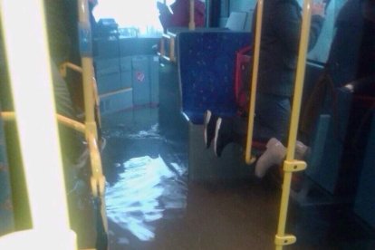 Fuerte tomba de agua caída en Almería.