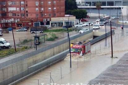 Fuerte tomba de agua caída en Almería.