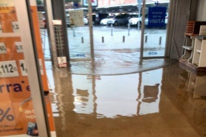 Fuerte tomba de agua caída en Almería.