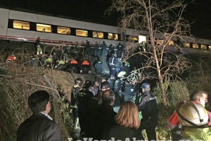 El tren procedente de Sevilla descarrila en el Sector 20 de Almería capital.