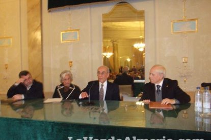 Presentación del libro titulado Historia de la Pediatría en Almería en memoria a Don Juan López Muñoz.