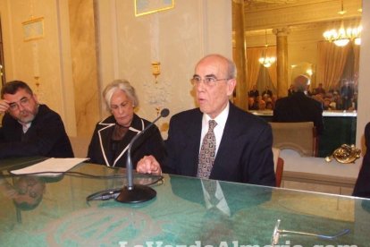Presentación del libro titulado Historia de la Pediatría en Almería en memoria a Don Juan López Muñoz.