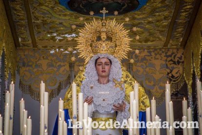 Afloraron los sentimientos a la Señora de Los Ángeles. Fotos: Juan Sánchez