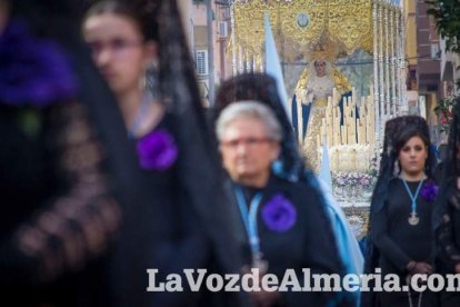 Afloraron los sentimientos a la Señora de Los Ángeles. Fotos: Juan Sánchez