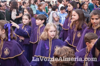 Procesión de la Hermandad de Nuestro Padre Jesús de la Salud y Pasión en su Tercera Caída y María Santísima de los Desamparados en el 