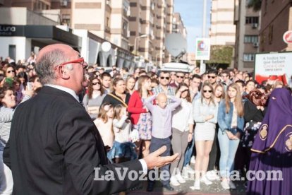Procesión de la Hermandad de Nuestro Padre Jesús de la Salud y Pasión en su Tercera Caída y María Santísima de los Desamparados en el 