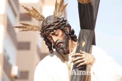 Procesión de la Hermandad de Nuestro Padre Jesús de la Salud y Pasión en su Tercera Caída y María Santísima de los Desamparados en el 