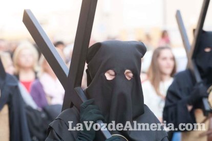 Procesión de la Hermandad Sacramental de Nuestra Señora del Carmen, Nuestro Padre Jesús del Gran Poder y María Santísima del Mayor Dolo