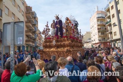 Procesión de la Hermandad y Cofradía de Nazarenos de Nuestro Padre Jesús de la Sentencia y María Santísima de la Esperanza Macarena en