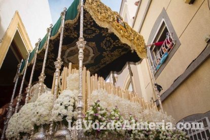 Procesión de la Hermandad y Cofradía de Nazarenos de Nuestro Padre Jesús de la Sentencia y María Santísima de la Esperanza Macarena en