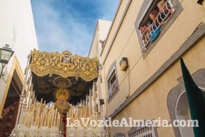 Procesión de la Hermandad y Cofradía de Nazarenos de Nuestro Padre Jesús de la Sentencia y María Santísima de la Esperanza Macarena en