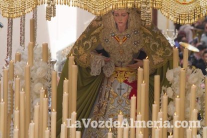 Procesión de la Hermandad y Cofradía de Nazarenos de Nuestro Padre Jesús de la Sentencia y María Santísima de la Esperanza Macarena en